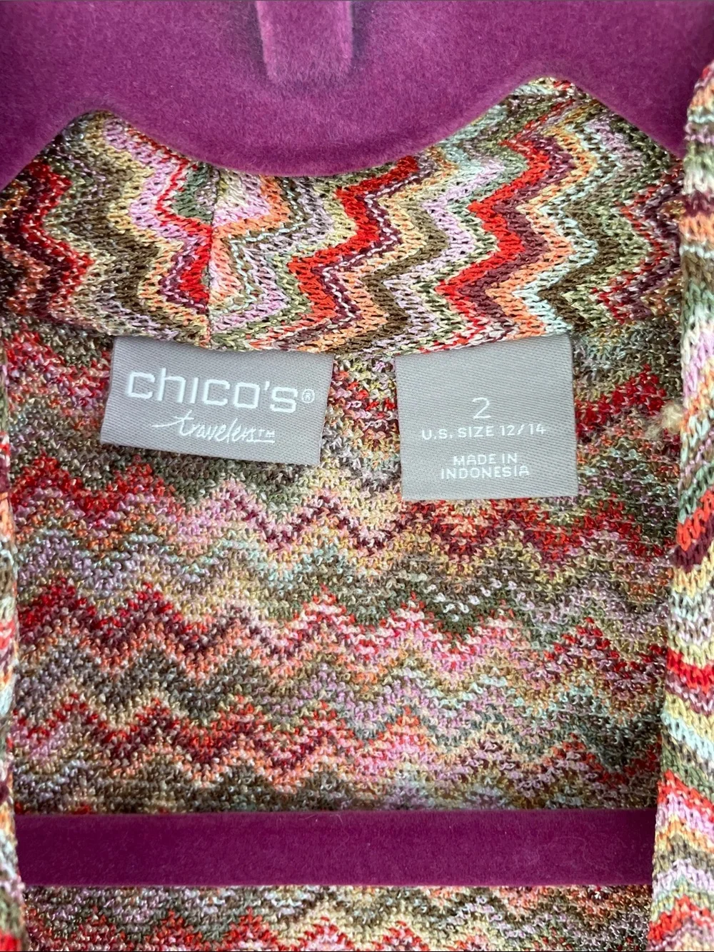 Chicos Travelers Wavy Chevron Open Front Cardigan in Coral & Olive 12/14